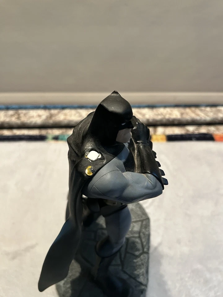 Estatua de Batman y Catgirl de Frank Miller El Caballero Oscuro ataca de nuevo 1202/7500 Foto 4 de 4