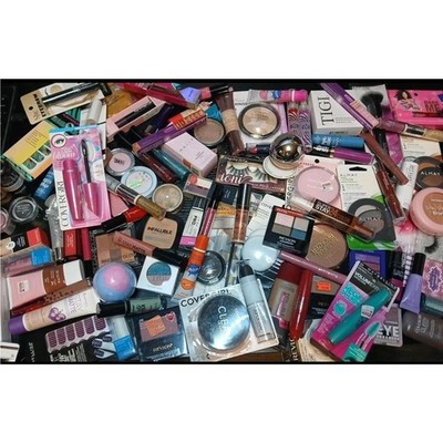 Mixed Makeup Box   50 Units  Brand New, Sealed Box - Beauty Set free shipping