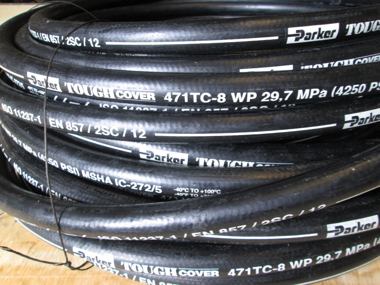 PARKER HYDRAULIC HOSE 471TC-8 1/2" 25' TWO WIRE HOSE 100R16