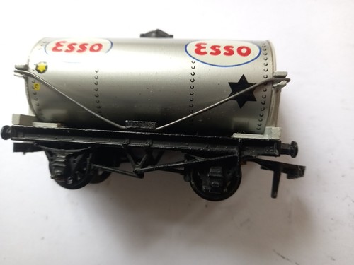 Hornby Dublo ESSO tank wagon - OO gauge D1 LOT 3HD06. - Picture 1 of 5