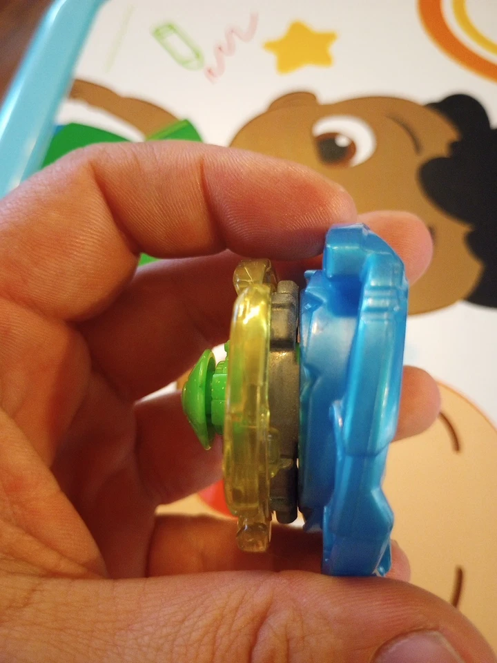 Air Knight 12Expand Eternal Beyblade Burst Cho-Z Takara Tomy Foto 2 de 4