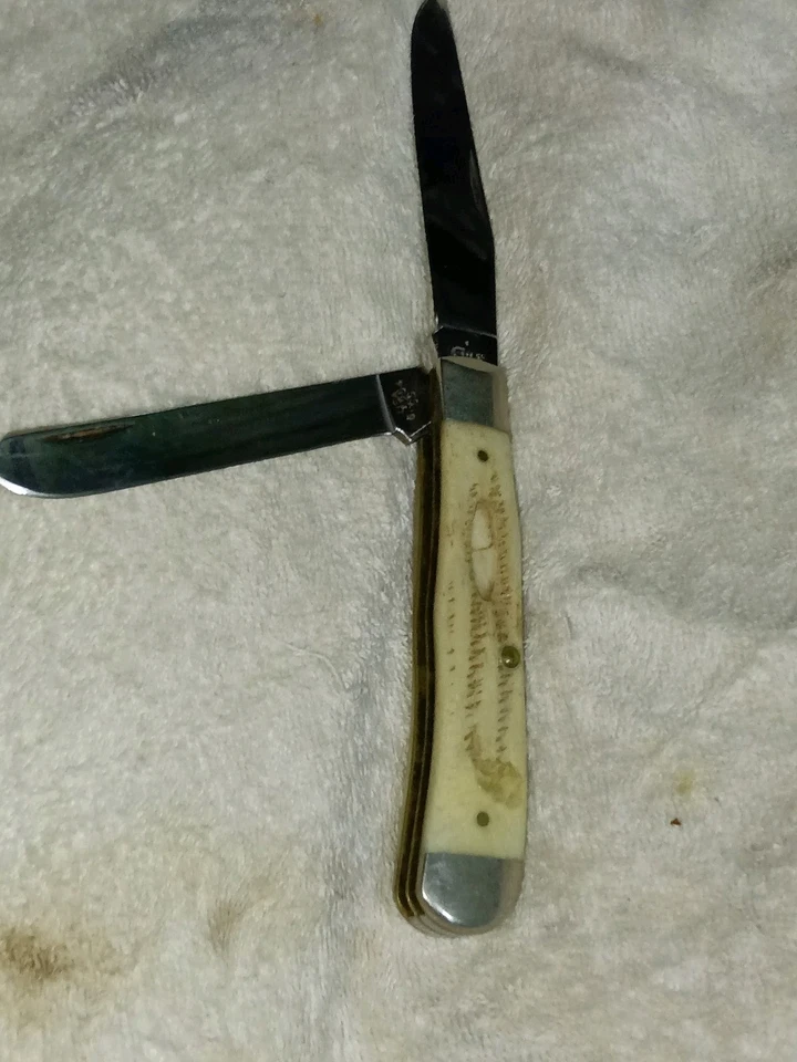 Navaja de bolsillo plegable vintage con estuche de cuero Foto 3 de 4