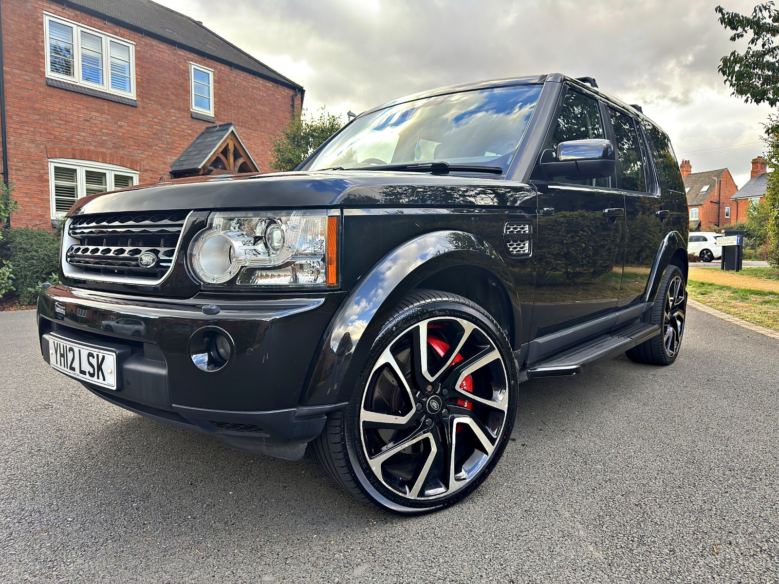 2012 Land Rover Discovery 4 3.0 SDV6 HSE Auto 7 Seats Black