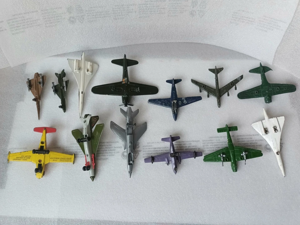 Lotto Modellino Aereo Metallo Pressofuso Die-Cast N. 13 Zylmex/Matchbox/Altri - Immagine 2 di 4