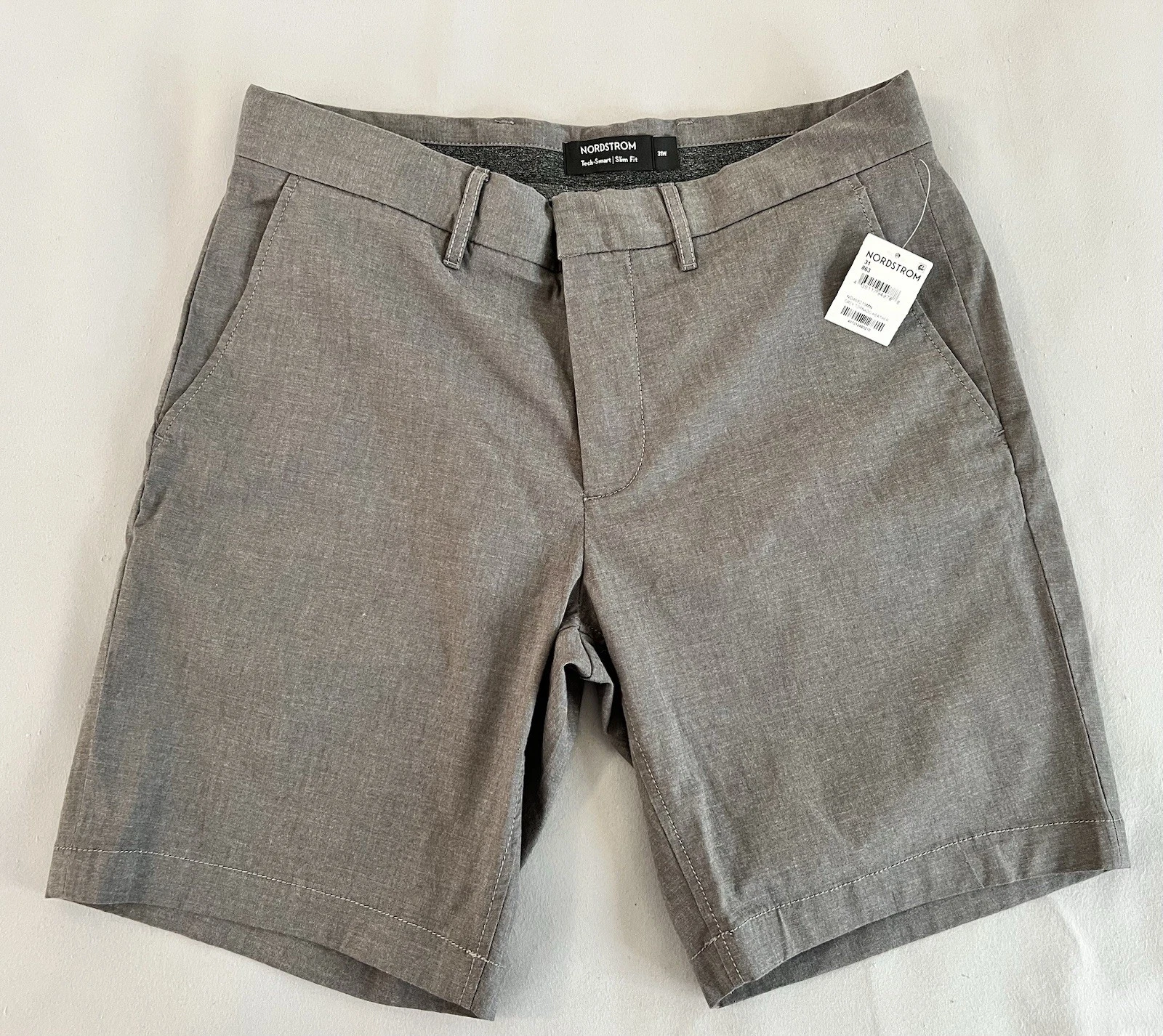 Nordstrom Men's Slim Fit Dark Gray Tech-Smart Shorts Size 31W New