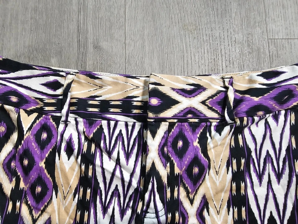 Pantalones Cortos Inc Beach Para Mujer Púrpura Estampado Geo Elásticos con Cremallera Ropa de Crucero Talla 16 Foto 2 de 4