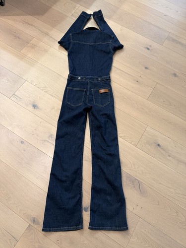 RIVET UTILITY Damen Rulebreaker Denim Jumpsuit in Stone Wash Größe XSMALL - Bild 9 von 14