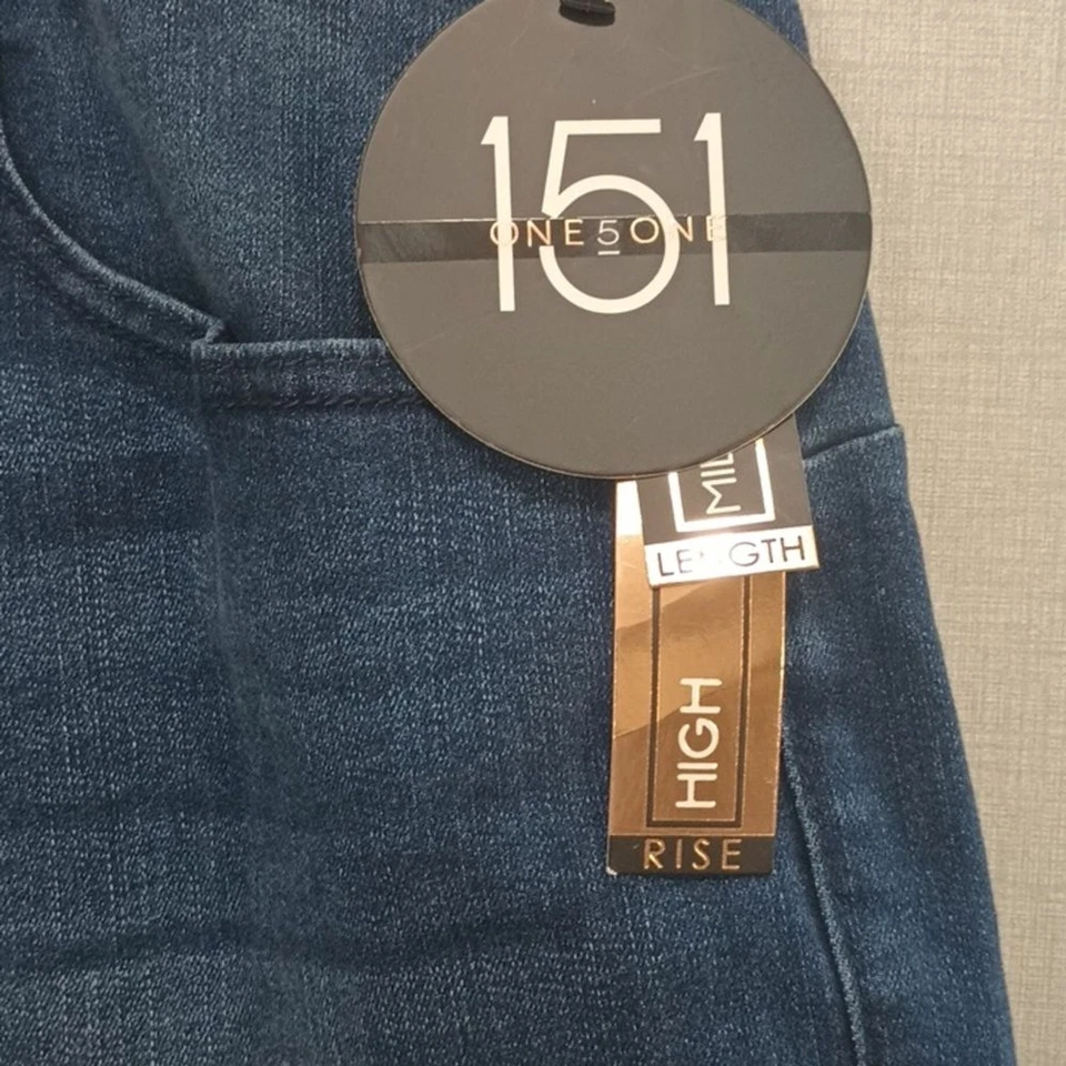 Pantalones Cortos One 5 One Talla 22 Azul Denim Calce Bombshell Elástico Triple Cintura Apilada Foto 4 de 4