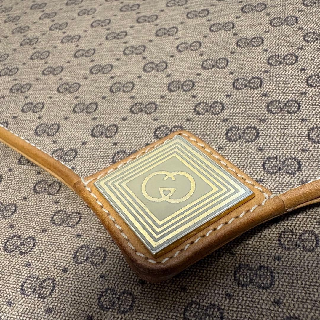 Excellent Condition GUCCI GG Pattern Micro GG Lea… - image 10