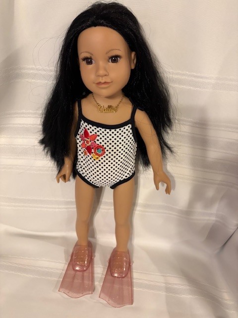 Pre-owned Journey Girls 18 inch CALLIE Doll with name NECKLACE swimsuit flippers