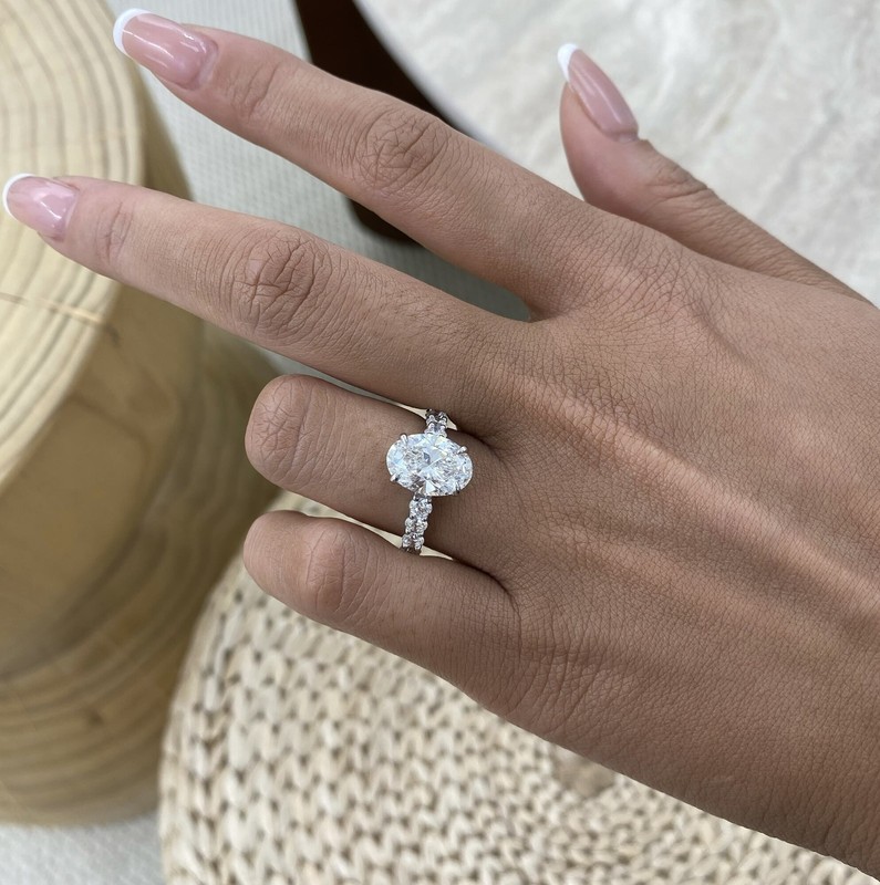 Engagement Ring White Gold 4.7ct IGI Certified E/VVS2 Oval Lab Created Diamond