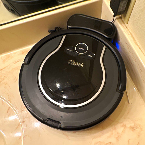 Shark Robotic Vacuum w/ Dock needs battery