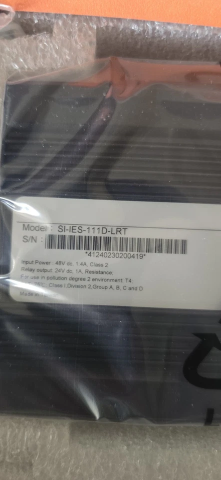 Lantronix SI-IES-111D-LRT Unmanaged Hardened PoE Injector / Converter - Image 2 of 4