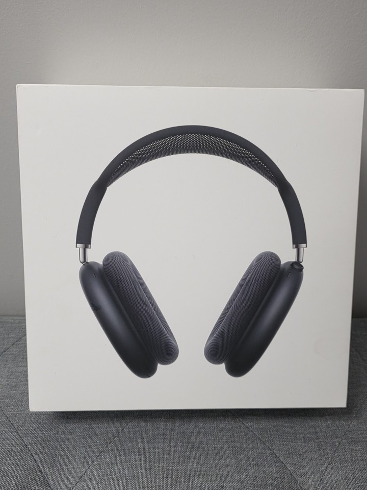 *Apple AirPods Max (USB-C) Cuffie Over Ear Midnight Ottime Condizioni