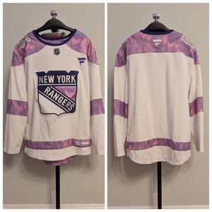 Fanatics NHL 🏒 NY New York Rangers Hockey Fight Cancer Purple Jersey Men S 👌🏽