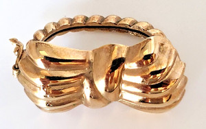 Vintage Gold Tone Press Lock Bow Scarf Clip Rope Clasp 1.25"