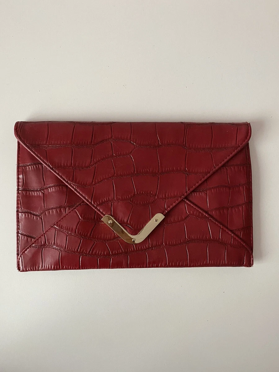Red clutch bag forever best sale 21