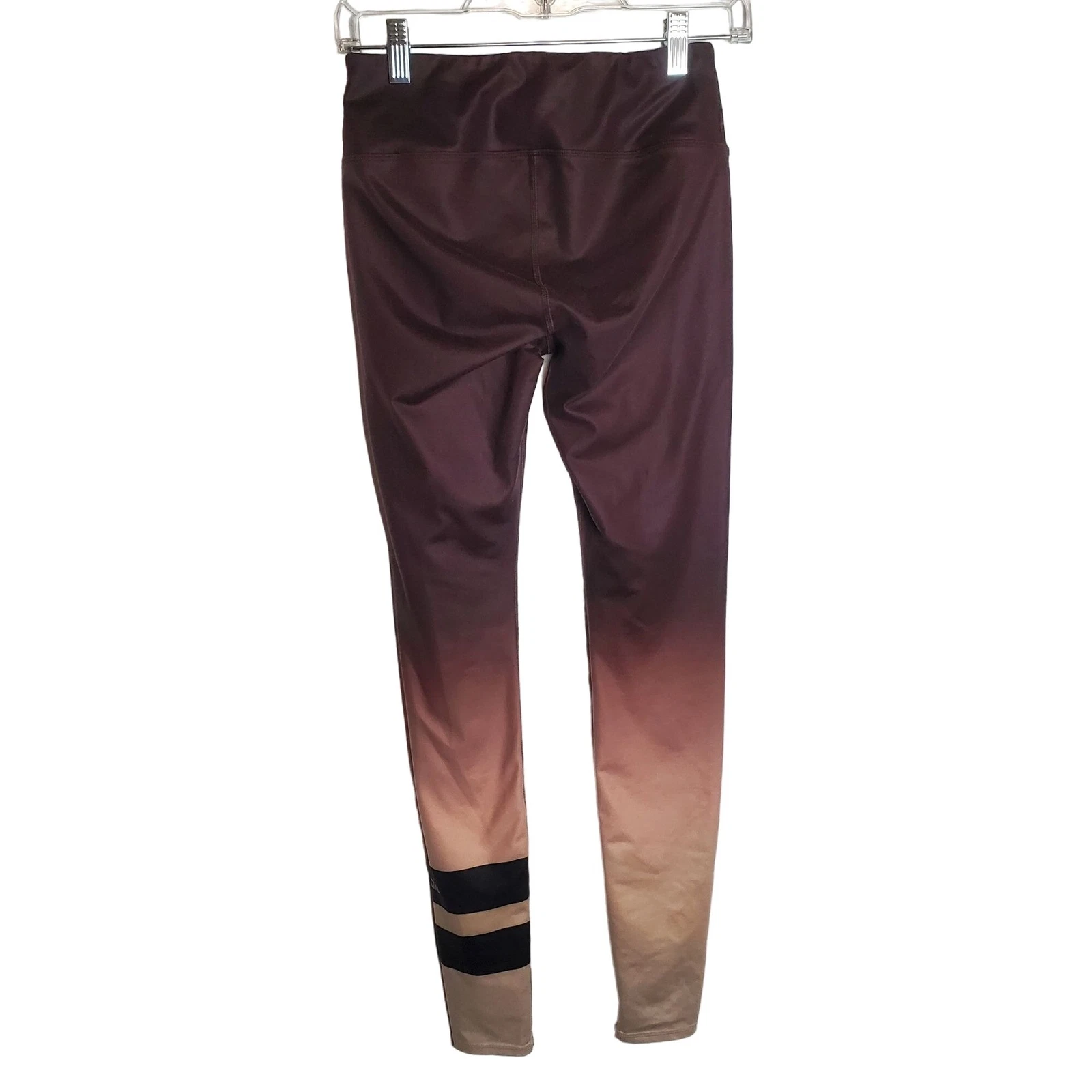 alo-yoga airbrush mink gradient ombre athleisure activewear leggings