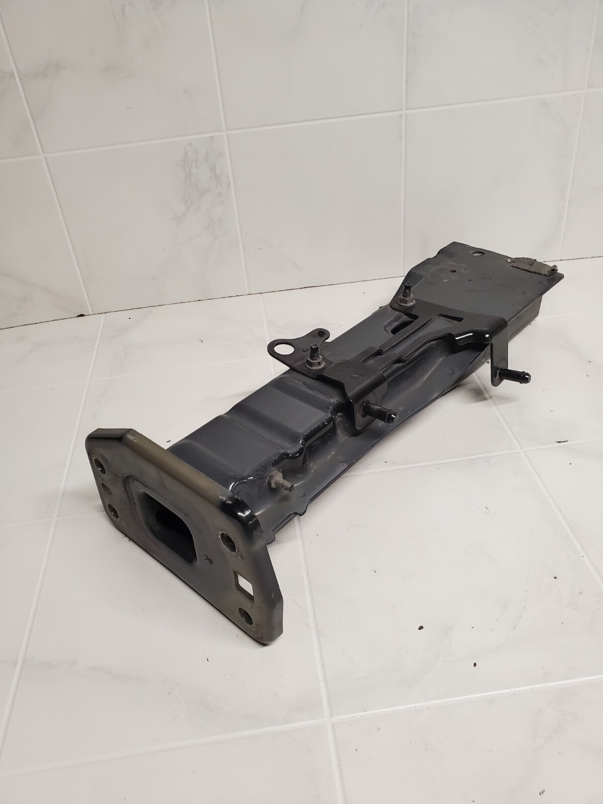 2014-2023 JEEP CHEROKEE FRONT RIGHT PASSENGER SIDE BODY FRAME APRON CUT OFF OEM
