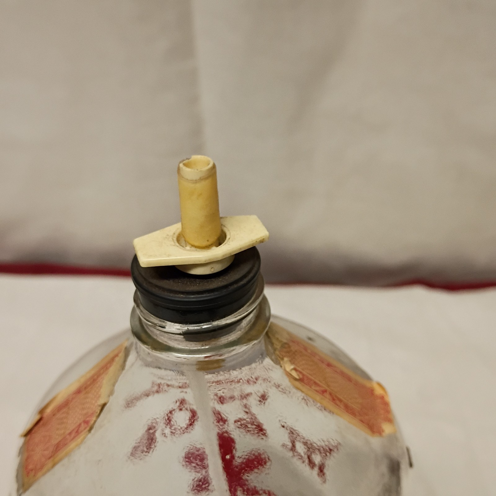 Mash 1982 Card Set 66 / Mash 4077 Th  Iv Bottle By Hawkeye Distilling Co. Lot