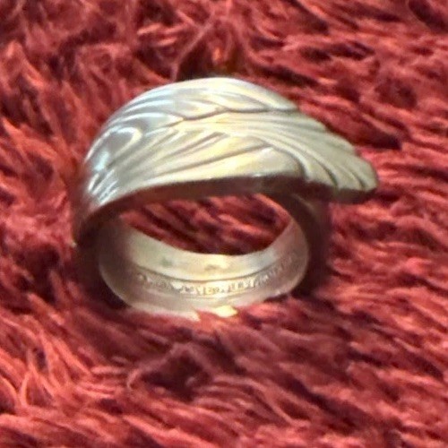 Thick Chunky Spoon Ring Leaf Pattern 8.25 - image 1