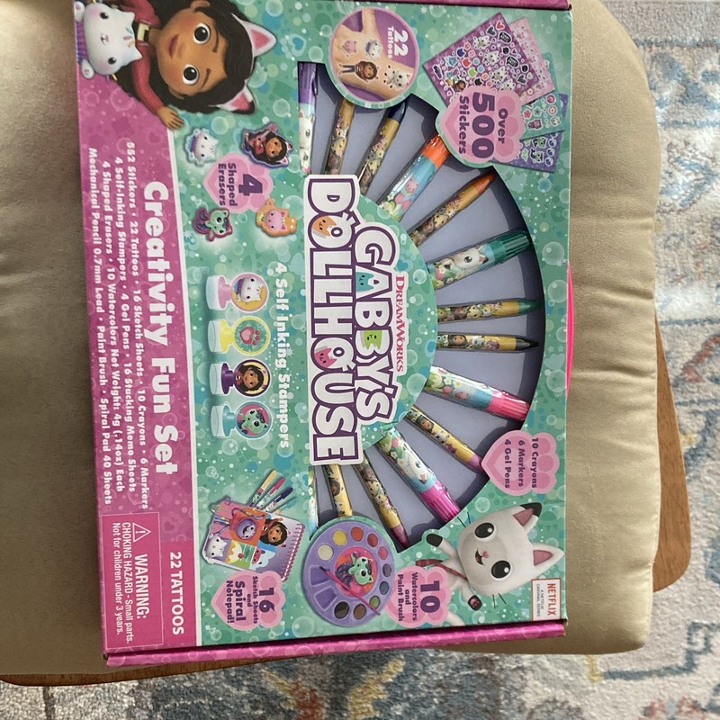DreamWorks Gabby's Dollhouse Creativity Fun Set Kids Art Craft Kit