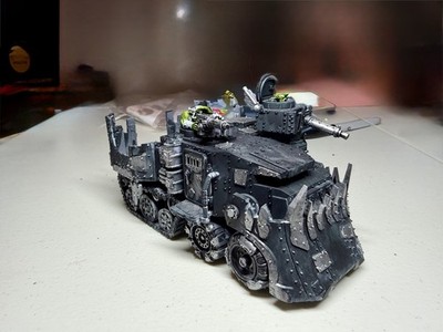 Games Workshop Warhammer 40K Ork Battle Wagon
