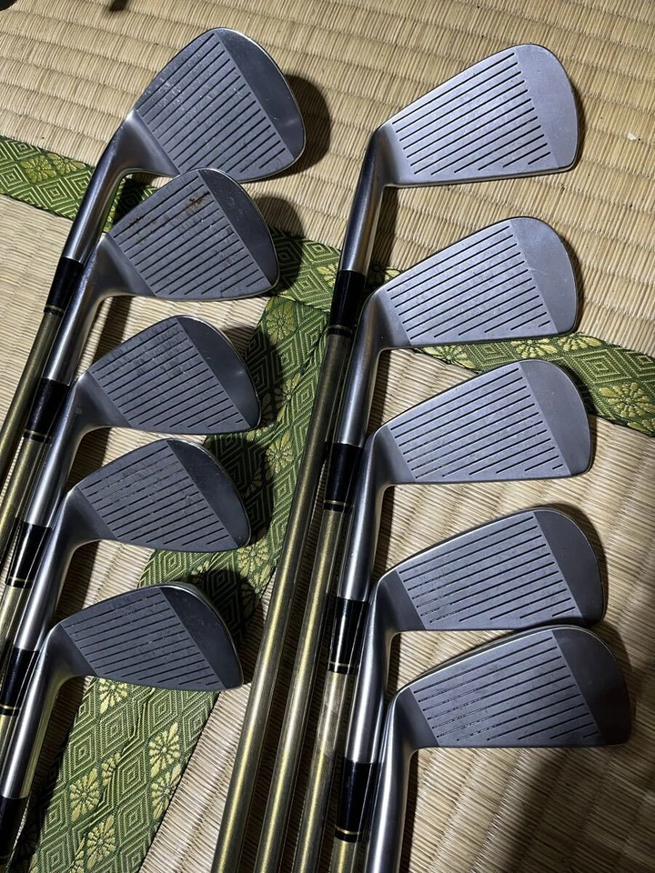 HONMA PP-117 STAFF-MODEL Iron Set 10pcs 3-11+SW Titanium Boron 1S R Flex - Image 2 of 4