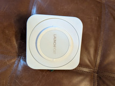 iPort Launch WallStation Wireless Charger for iPad