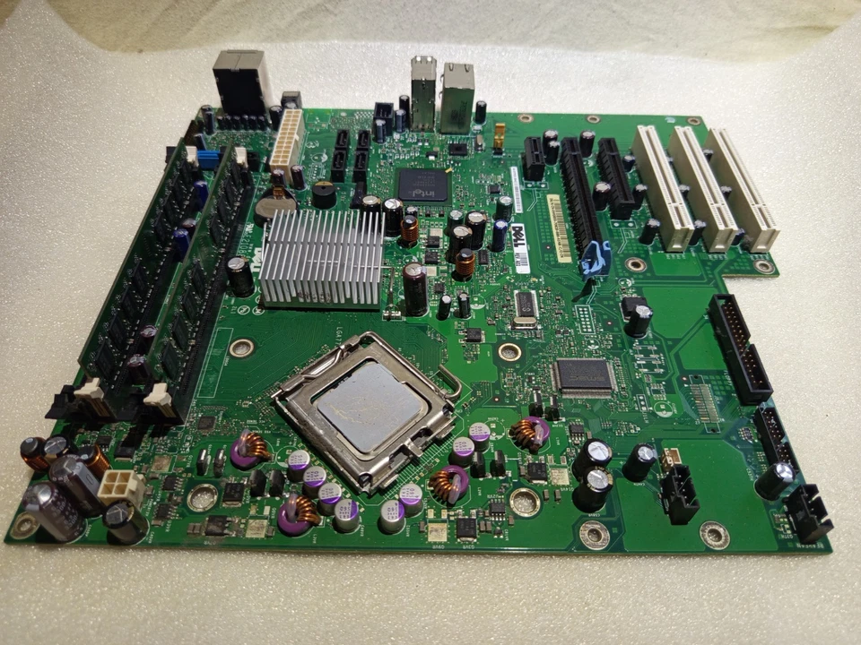 Vintage Dell Dimension 9200 + Intel Quad core CPU LGA775 DDR2 Motherboard 0WG855 - Bild 2 von 4