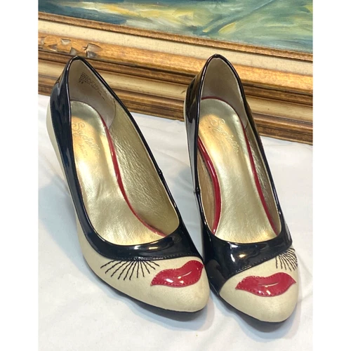 seychelles pumps size 7.5 ivory slip on shoes red lips