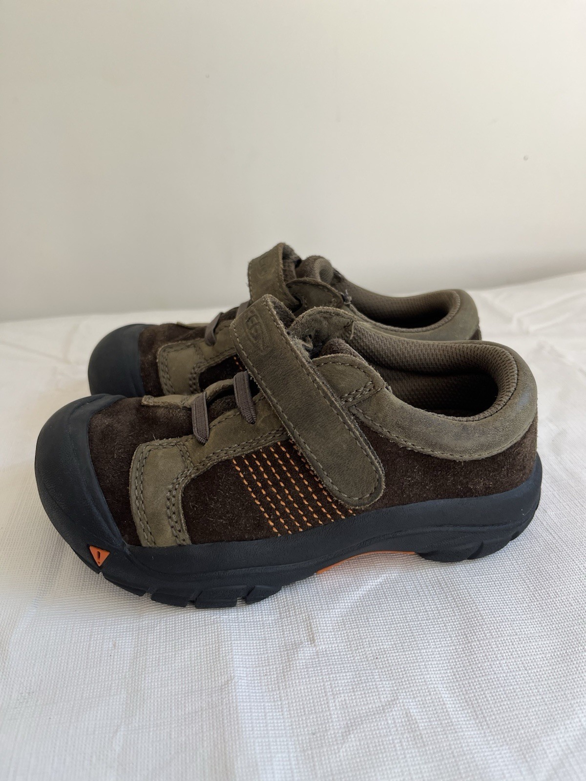 Scarpe KEEN Kids Austin taglia 11 marrone verde scamosciate escursionismo outdoor passeggio festività