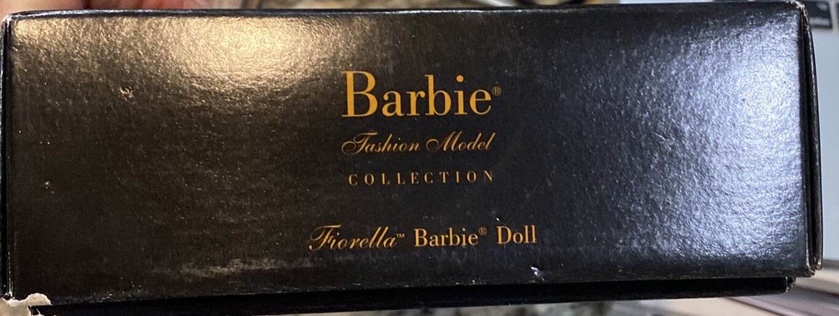BOXED gold label collectors BARBIE DOLL fiorella silkstone fashion