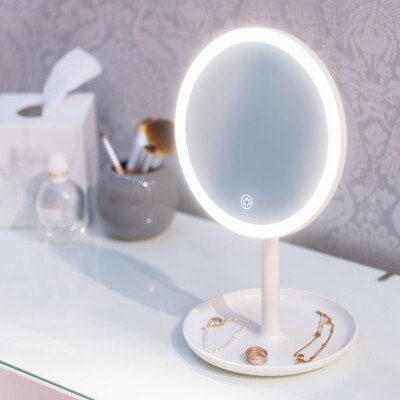LED Make Up Kosmetikspiegel Licht Musik Bluetooth Lautsprecher USB Schminktisch Lampe