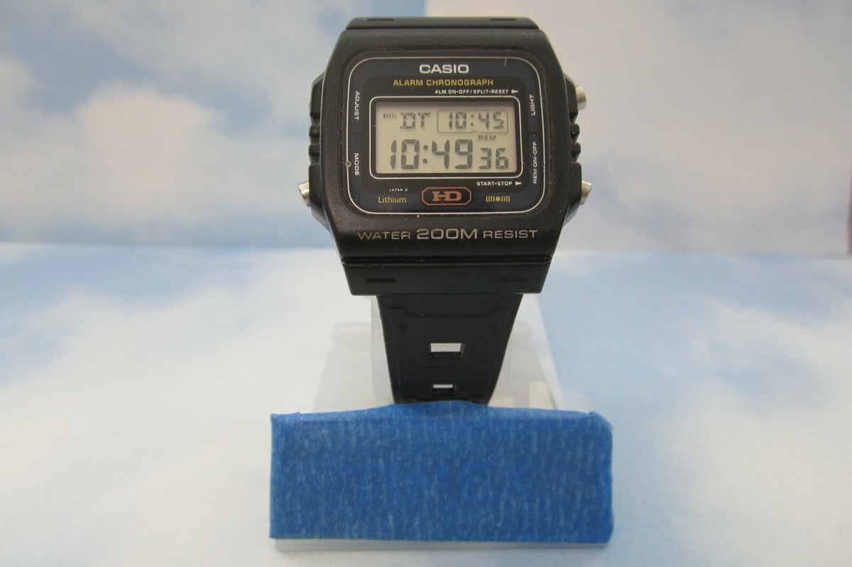Vintage Casio 690 Dw-240 Digital Chrono 200m Diver Watch