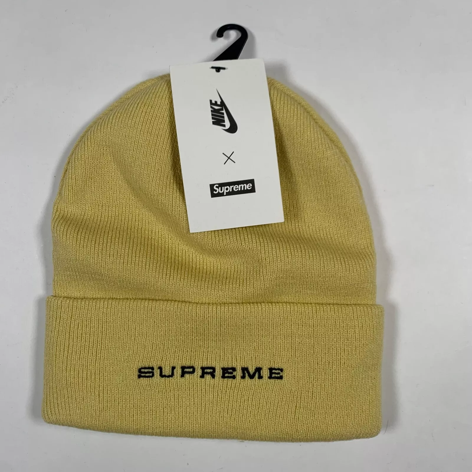 Beanie en peau de serpent menottée Nike x Supreme « jaune pâle » flambant neuf SS21