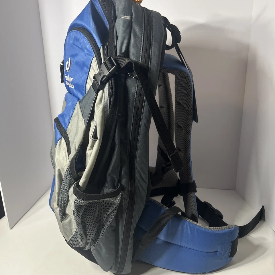 Mochila portabebés Deuter KangaKid senderismo viaje azul gris sol lluvia cubiertas Foto 4 de 4