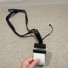 LIAN LI 24-Pin ATX PSU Cable Extension, Sleeved 24-Pin, Black/White