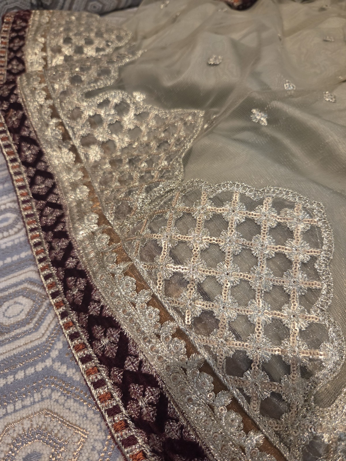 Pakistani Shalwar Kameez - image 2