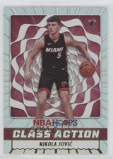 2022-23 Panini NBA Hoops Class Action Holo Nikola Jovic #23 bp9