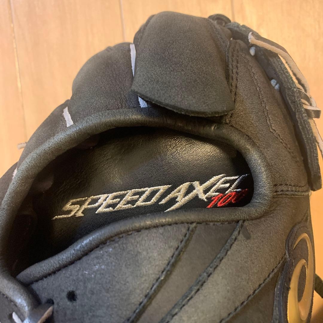 Asics Hardball Pitcher Glove Black Size Large Right Hand thumbnail 2