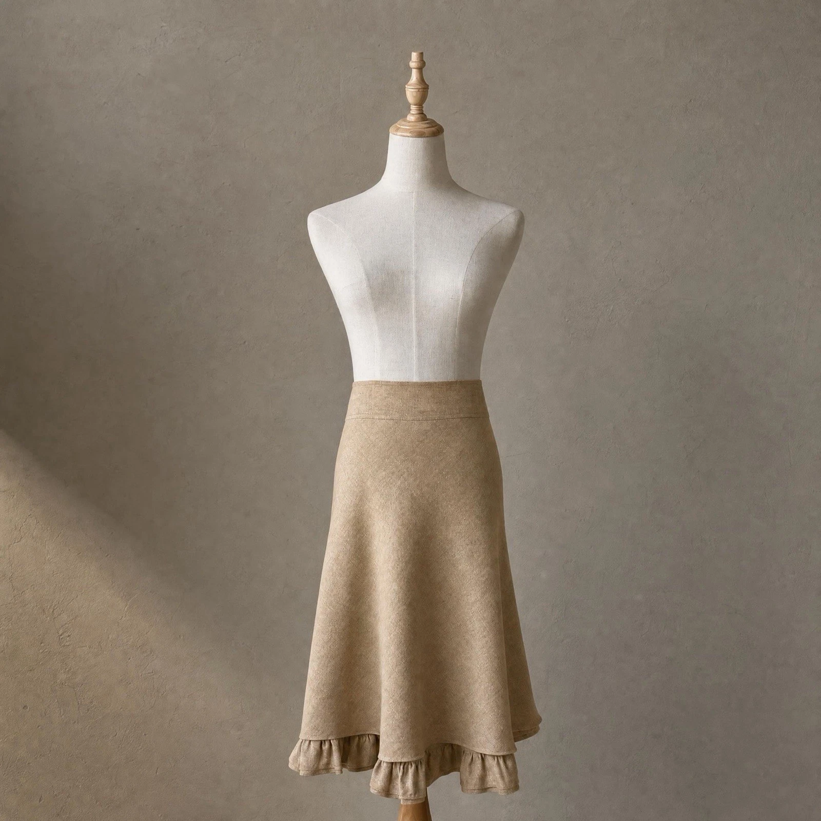Ralph Lauren Black Label Ruffled Linen Skirt Potter’s Clay | 8
Opens in a new window or tab