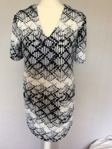 Next Ladies 10 Top Tunic Petite Black 