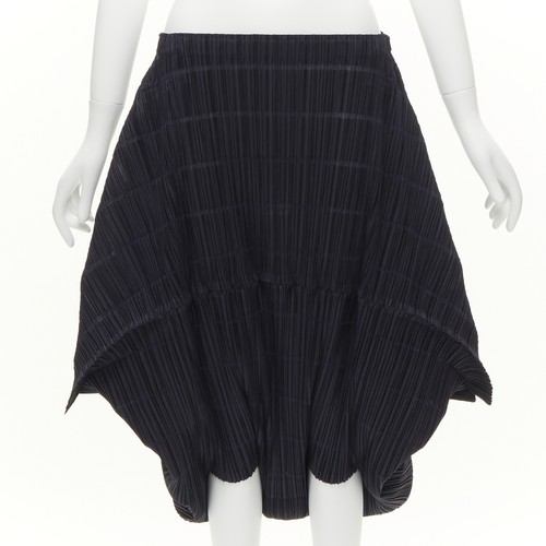 ISSEY MIYAKE PLEATS PLEASE marineblaue Shorts 3D-Schnitt fallender Schritt Kreis M