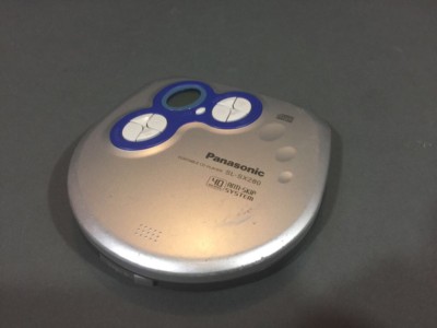 ポータブルプレーヤー Panasonic Portable CD Player Amazon.com: Panasonic SL-SV500 Portable CD Player with FM/AM