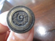 BRONZE VINTAGE BUTTON LETTER G INSIDE WREATHS FANCEY SCROLLED BOARDER