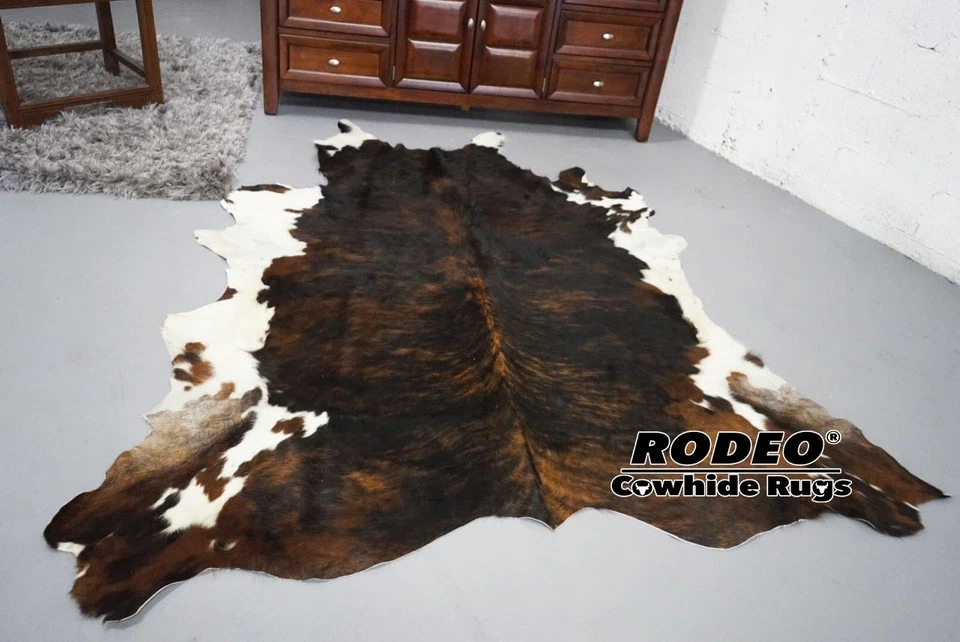 Alfombra de cuero de vaca RODEO atigrado oscuro talla aprox XL 6x7 pies Foto 4 de 4