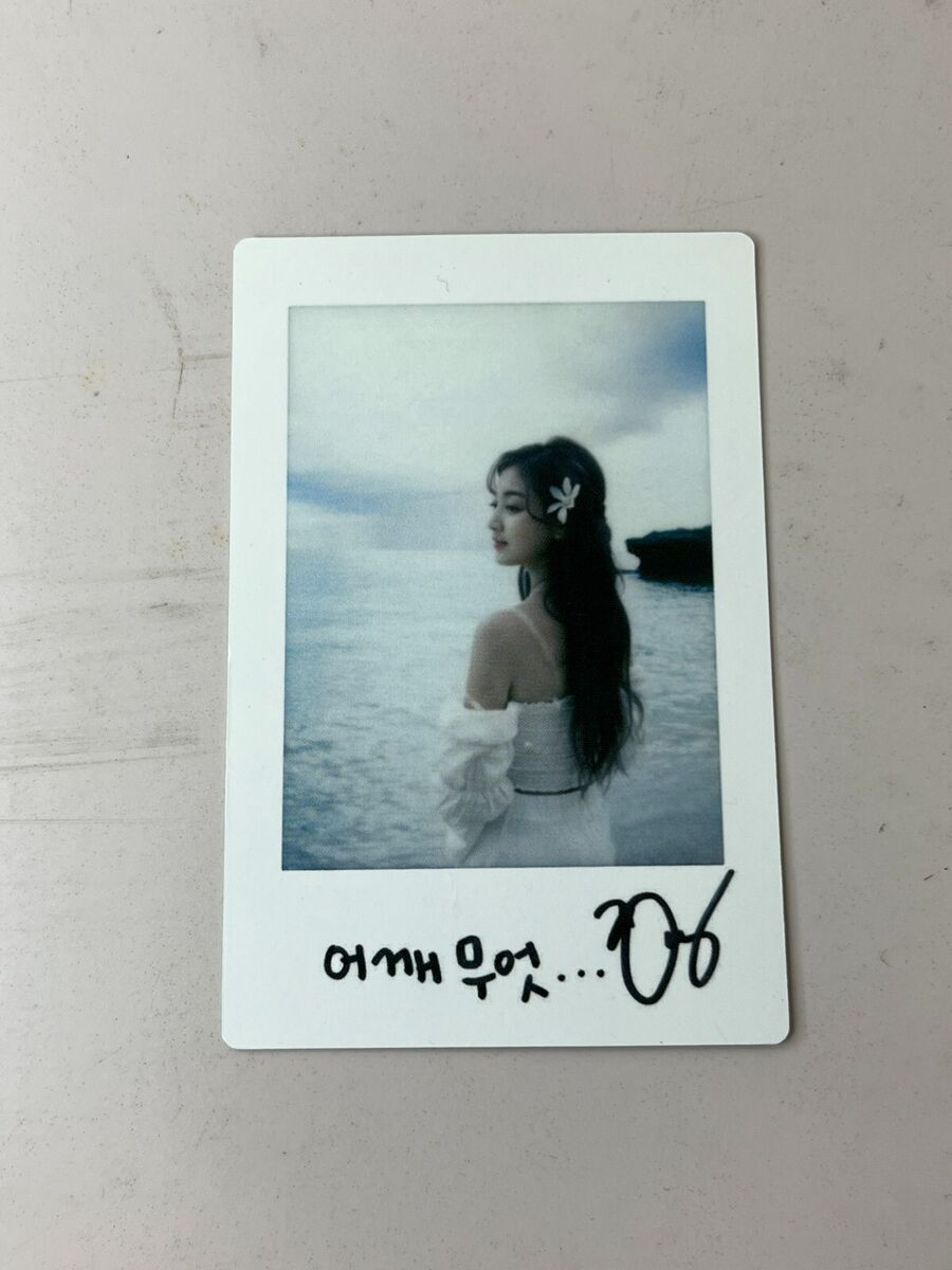 TWICE Summer Nights Monograph Jihyo Photo Card Korean girl TWICE Summer Nights Monograph Jihyo Photo Card Korean girl