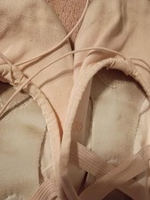 Big Girls size 4 pink cloth ballet dance shoes