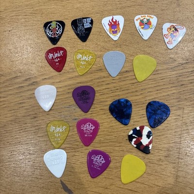 GITARRENPLEKTREN GITARRENPLEKTREN RESTPOSTEN Jim Dunlop Grover Allman Simpsons